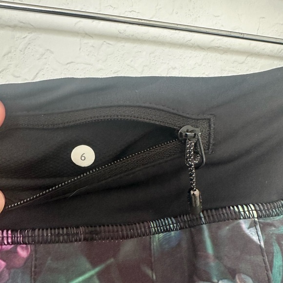 Lululemon Run Pace Setter Skirt Size 6 - Picture 4 of 5